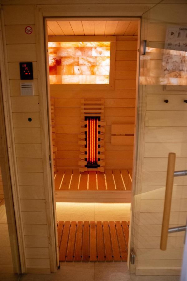 Sauna Studio Near Centre/Airport Praga Exterior foto